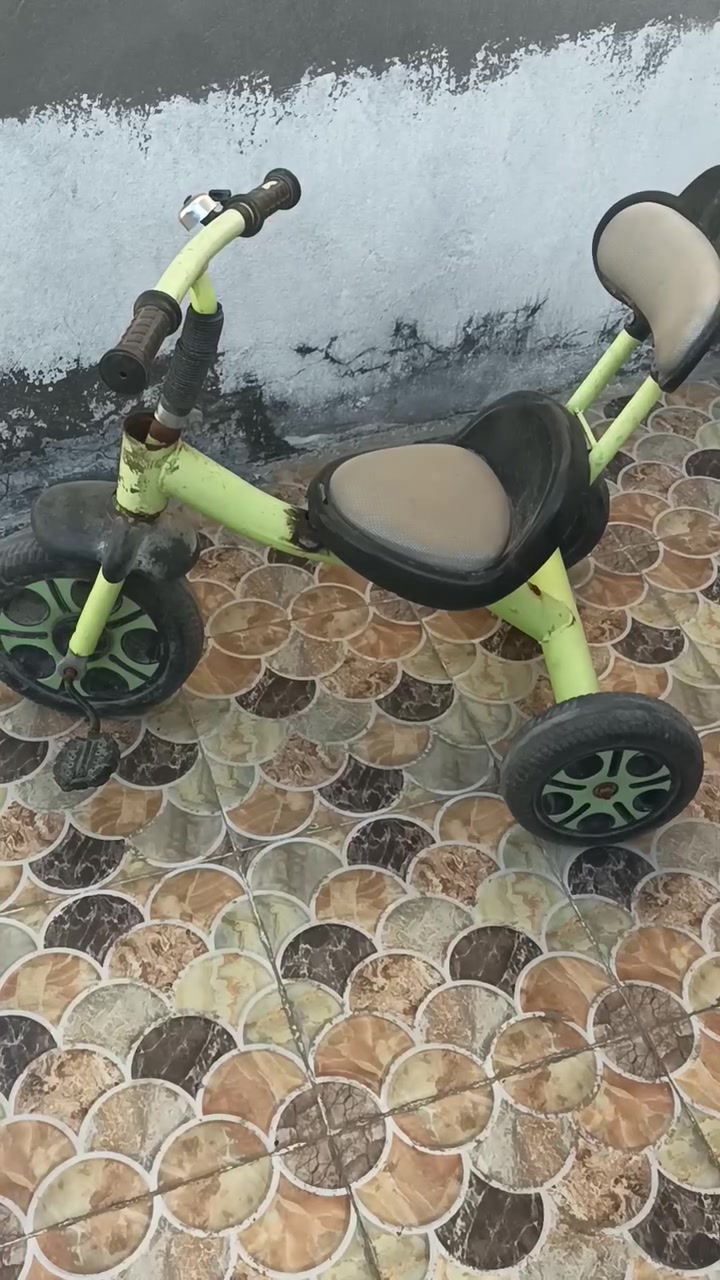 للبيع 
البايسكلات الصغار الواحد ب10


**إذا كنت صاحب هذا الإعلان وتريد حذفه لأي سبب، رجاءا أرسل رسالة إلى الدعم الفني**