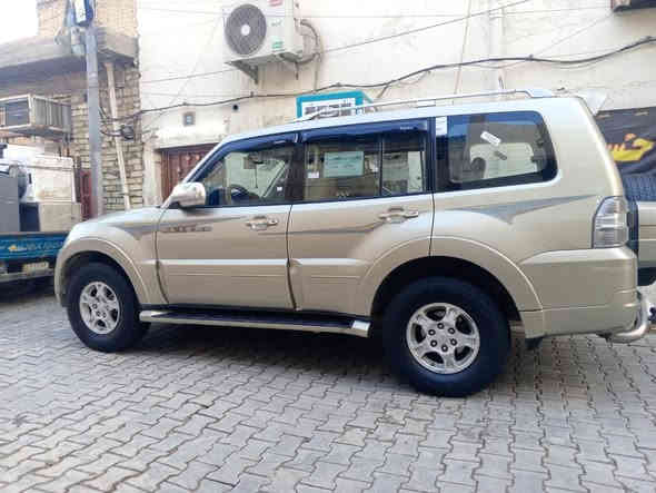 باجير 2008 محرك غاز وبنزين مكفوله فقط بلاستك صبغ بيها تصليح بارد جاملغ امامي وخلفي سياره مواصفات عاديه السعر 115 مكان بغداد اتصال على رقم مكلف بالنشر 

‭0770 455 6238‬
