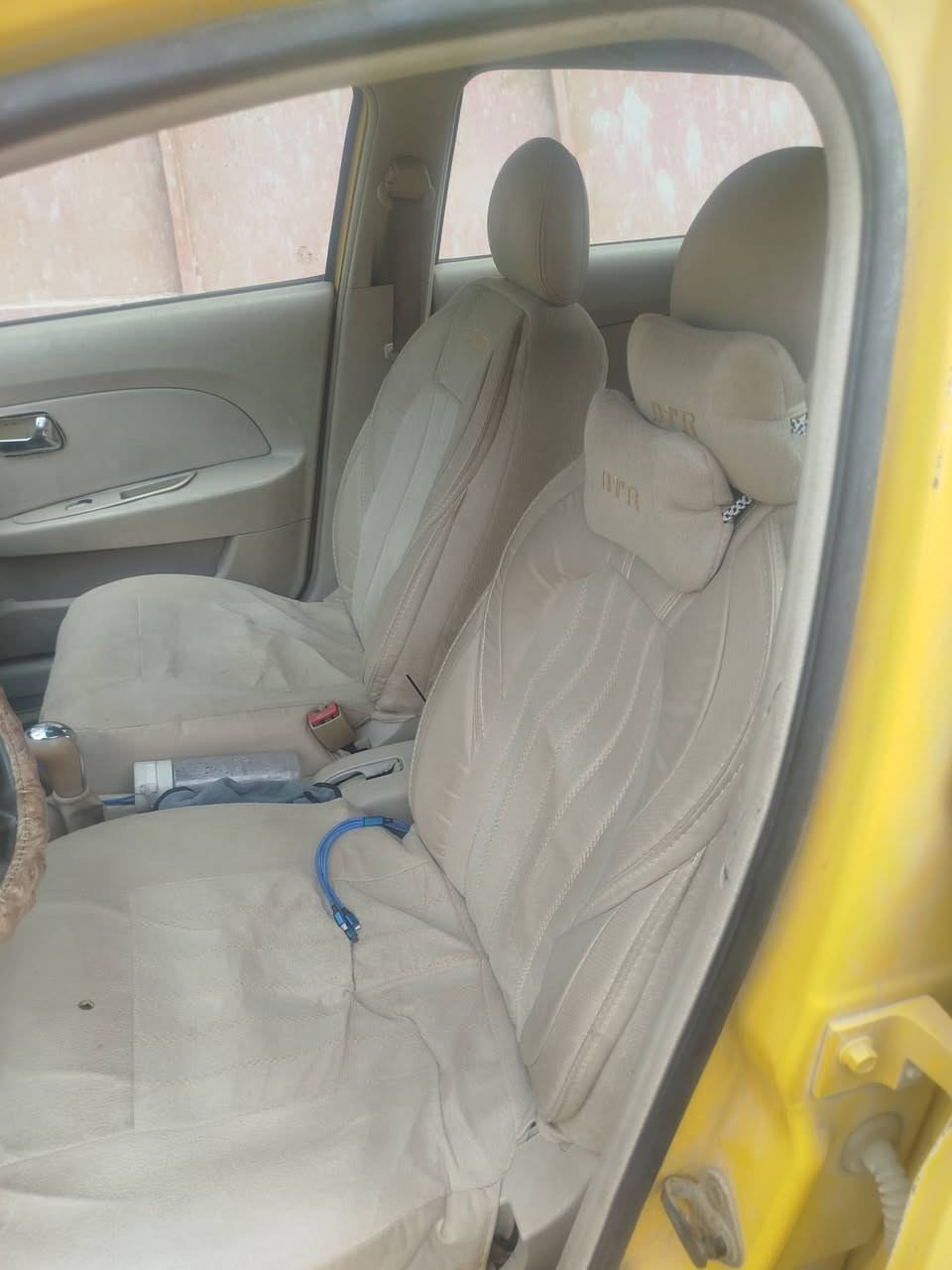 شيري فلاوين ابيع كوم حديد بيه خلل علگ والف او غير شي مادري
***********
