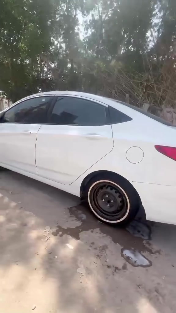 اكسنت موديل 15فول مواصفات بيه بنيد صبغ والدوسه العكس السائق وبيها بارد جاملغ السائق   تبريد تدفئه كله شغال  مكاني حله ب100وبيها مجال


**إذا كنت صاحب هذا الإعلان وتريد حذفه لأي سبب، رجاءا أرسل رسالة إلى الدعم الفني**