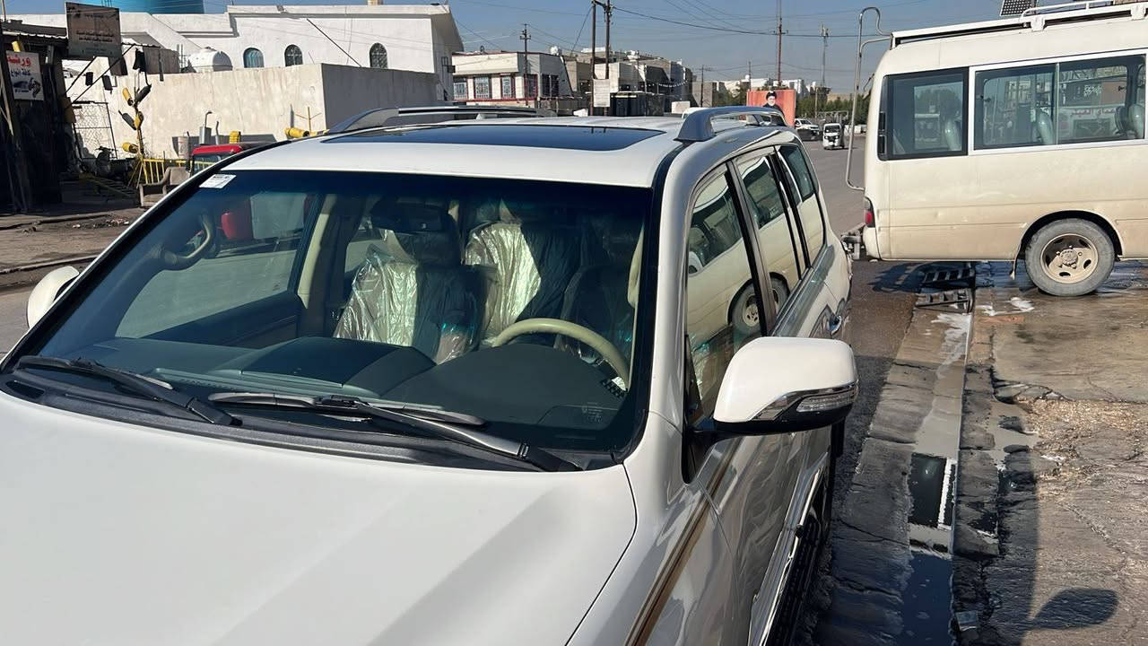 سلام عليكم لاند كروز 2015بريمه اصل تخم تاريد حداديه كير محرك مكفوله العنوان بغداد السعر 4شدات ونص للشراي وبيهاا مجال رقم ***********
