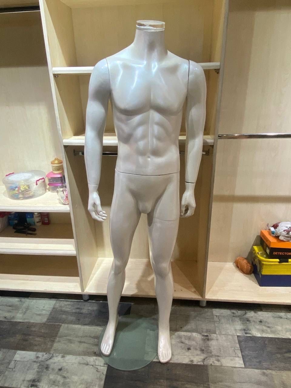 السلام عليكم من رخصه الادمن
فدوه عندي غراض تصفيه محل اريد ابيعهم لان محتاج فلوسهن مستعجل
⬅️مليكانه النصف جسم عدد:  9 قطع / سعر القطعه الواحده 15 الف
⬅️مليكانه جسم كامل عدد: 4 قطع / سعر القطعه الواحده 45 الف
⬅️مليكانه 3D تصميم حديث الشكل قطعه واحده فقط / السعر: 100 الف
المكان بغداد الكرخ وللتواصل والاستفسار 
( ***********)