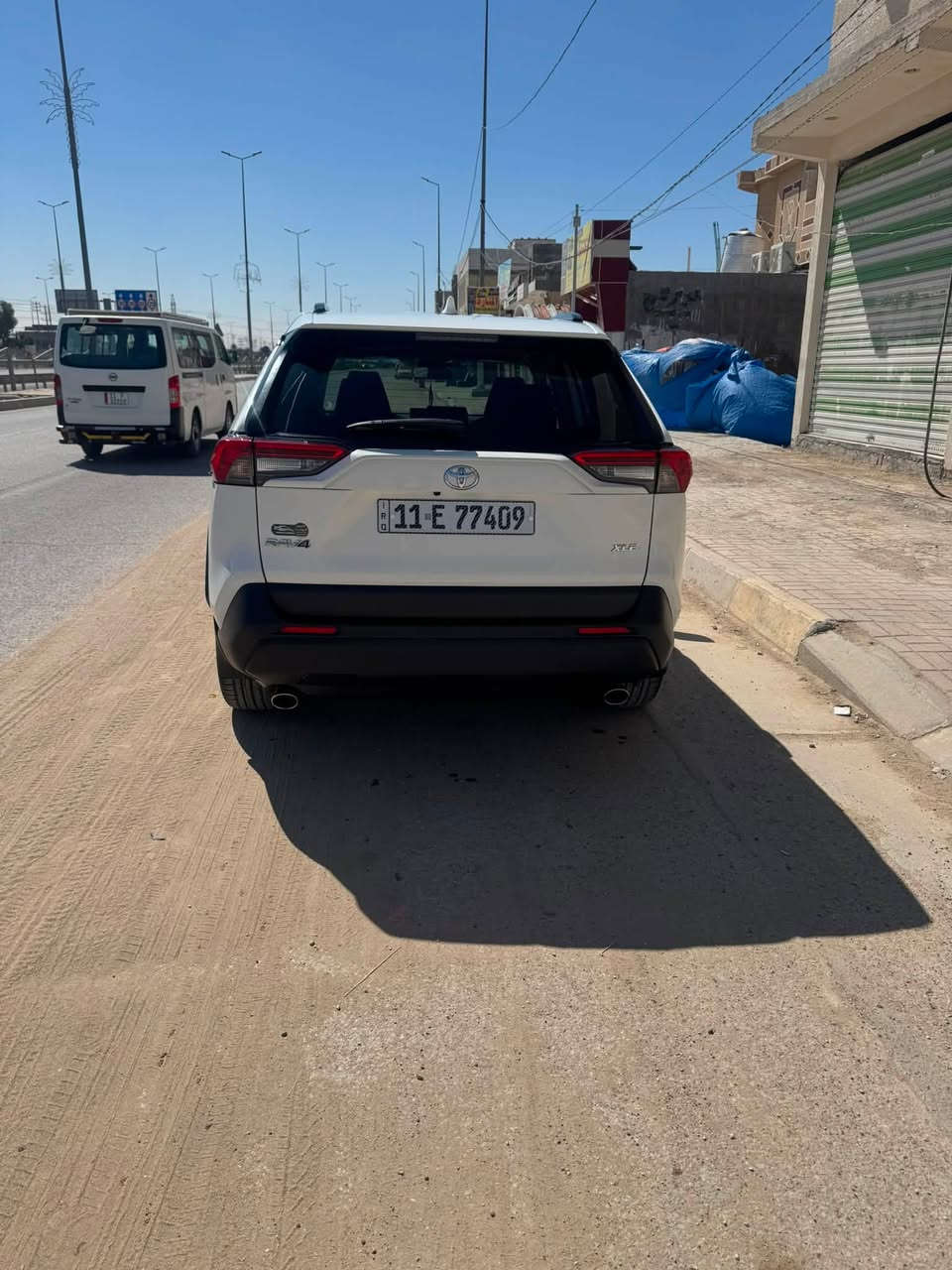راف فور موديل ٢٠٢٠ بانزين مواصفات XLE
اللون: ابيض
وارد امريكي 

المواصفات:
بصمة تشغيل
فتحة سقف
جنطة كهرباء
كراسي كهرباء
قطعتين تبريد
٣أنظمة قيادة
مكينة وكير بلادي 

الضرر
بنيد مبدل 
ايرباك بردة 

السعر : 215 ورقة 

مكان السيارة  كربلاء
***********
