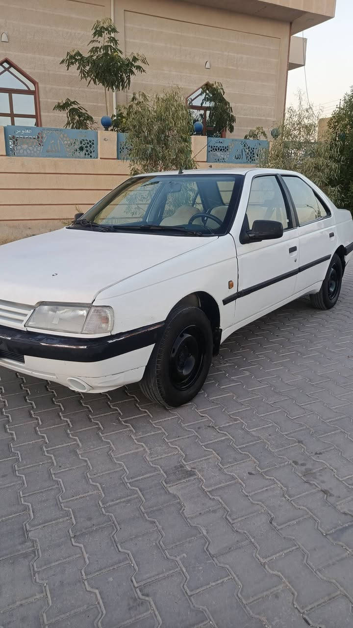 السلام عليكم بيجو 405 موديل 2012 رقم نجف و المالك نجف شرط التحويل تبريد شغال   كير محرك جدد حداديه جديده  تخم تأير جديد مكفوله من الضربه و الرسميات كافه السياره جاهزه ماعيزه شي سنويه  صاقطه صار 3سنين السياره أحله من الصور شرط السعر (36) اتصال *********** أو *********** مكان السياره نجف
