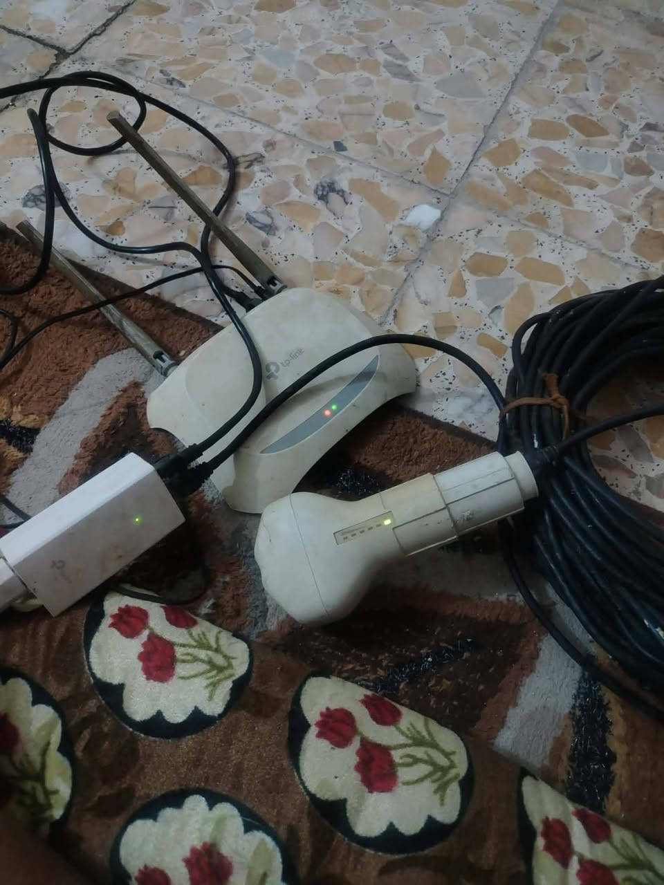 سلام عليكم راوتر البيع سعر 75 بي مجال /***********
