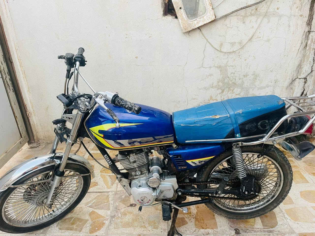 السلام عليكم  سافين للبيع موديل 2016 

سعر 350 نضيف


**إذا كنت صاحب هذا الإعلان وتريد حذفه لأي سبب، رجاءا أرسل رسالة إلى الدعم الفني**