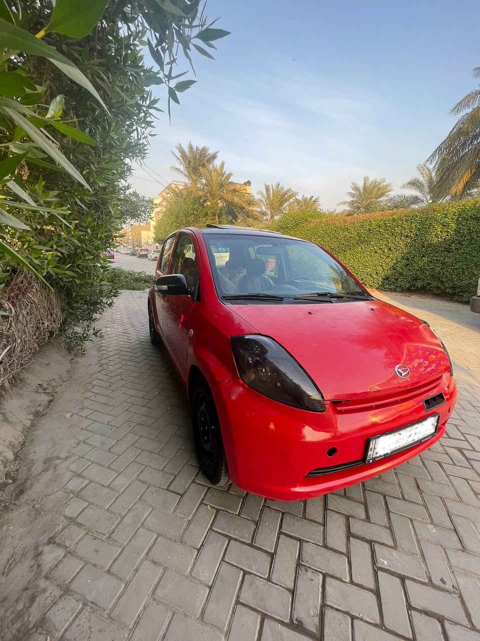 #_للبيع_فقط🎗🚘
—————————

السلام عليكم 

داهيستو سيريون 2007 ياباني

رقم ديالى حلو الدولي بسمي

كير ومحرك نضاف جداً وعليهن ادامه كامله

تدفى تبريد شغال كلشي مابيهن

تخم تاير نضيف

صدر امامي وخلفي جدد شادهن

منظومة بريك جديد

كهربائيات كلها شغاله

غرفتها نضيفه

السياره مابيها ضربه 

مكاني بغداد الغدير

:

#_السعر /( 60 ورقة💰) وبيها مجال 

:

#_للأستفسار / ***********☎️

————————————————————————-
