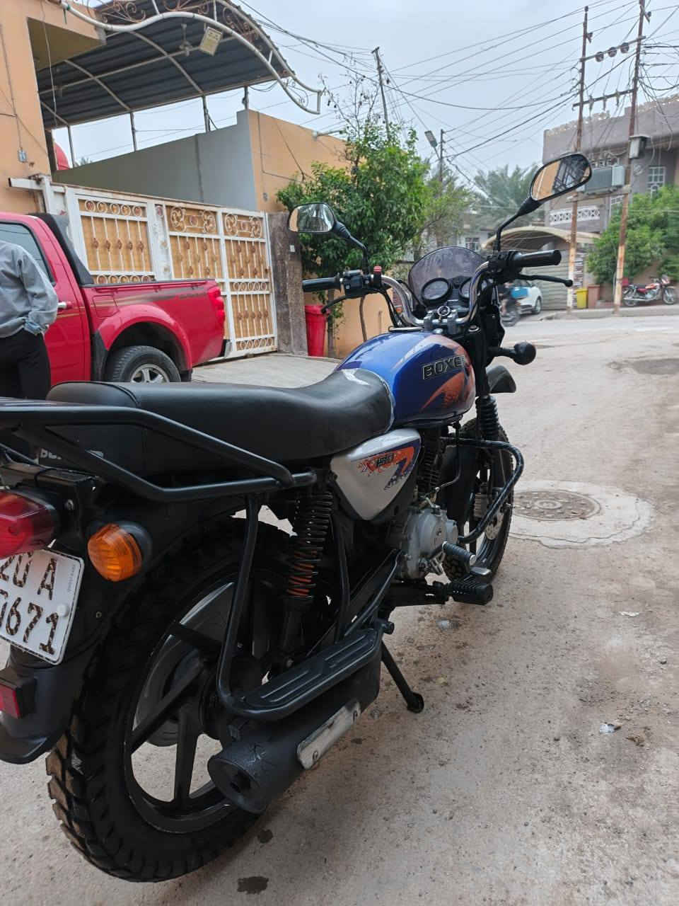 سلام عليكم دراجه بوكسر جبلي موديل ٢١ مرقم سنويه لوحه ديالئ دراجه مكفوله كفاله عامه مابي اي نقص جديده بمعنئ الكلمه تريد تحويل بنفس اليوم الشراي يتصل *********** مكاني ديالئ بعقوبه
