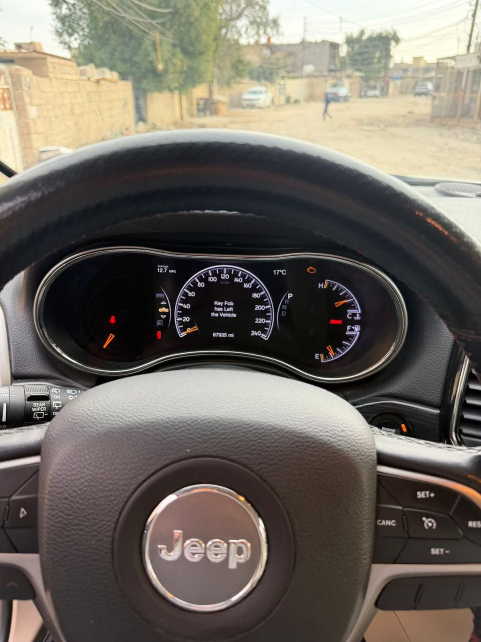 جيب لمتد موديل ٢٠١٩ وارد امريكي كلين تايتل مكفولة من ضربة وصبغ وبارد وغرق بيه فقط تكحيل جاملغ امامي جهة لسايق ودعامية وصور بلمنشور رقم بغداد بسمي ماشية ٦٨ ميل مواصفات بانورما بصمة جنطة كهربا كشنات كهربا وتبريد شاشة كامرة محرك ٦ سلندر مكفول  هو والكير سعر ٢٥٥
***********
 مكاني بغداد لمشتل
