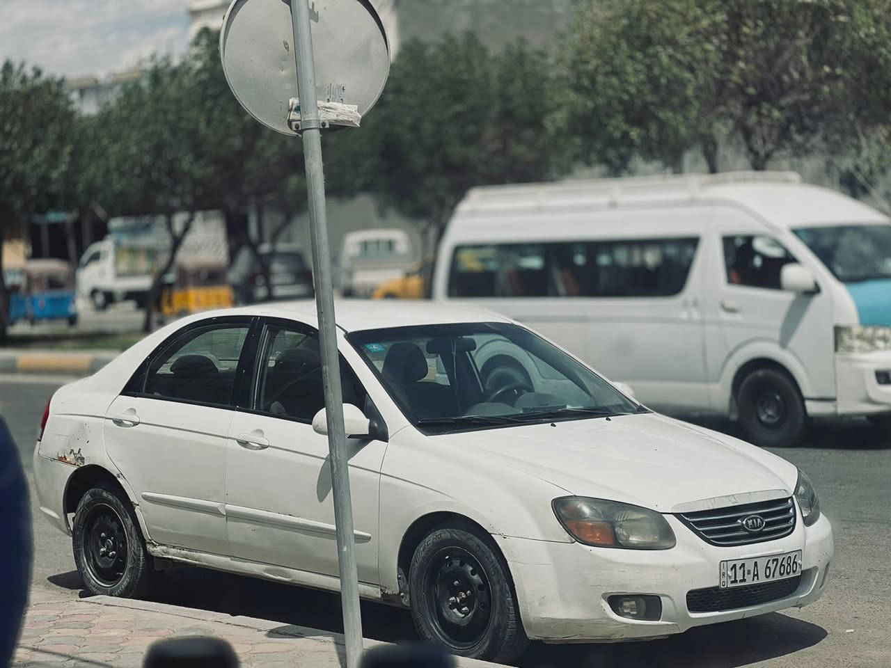 السلام عليكم كيا سبكترا موديل ٢٠٠٩ رقم بغداد الدولي تخم تاير حداديه صدر كله جديد قبل شهر مكينه نظيفه لاتنقيص ولاتبخير شرط الفحص تبريد جريش فول ترايك للبصره السعر ٨٣ وبيهه مجال للطيبين للاتصال *********** بدون مراوس فقط بيع العنوان كربلاء
