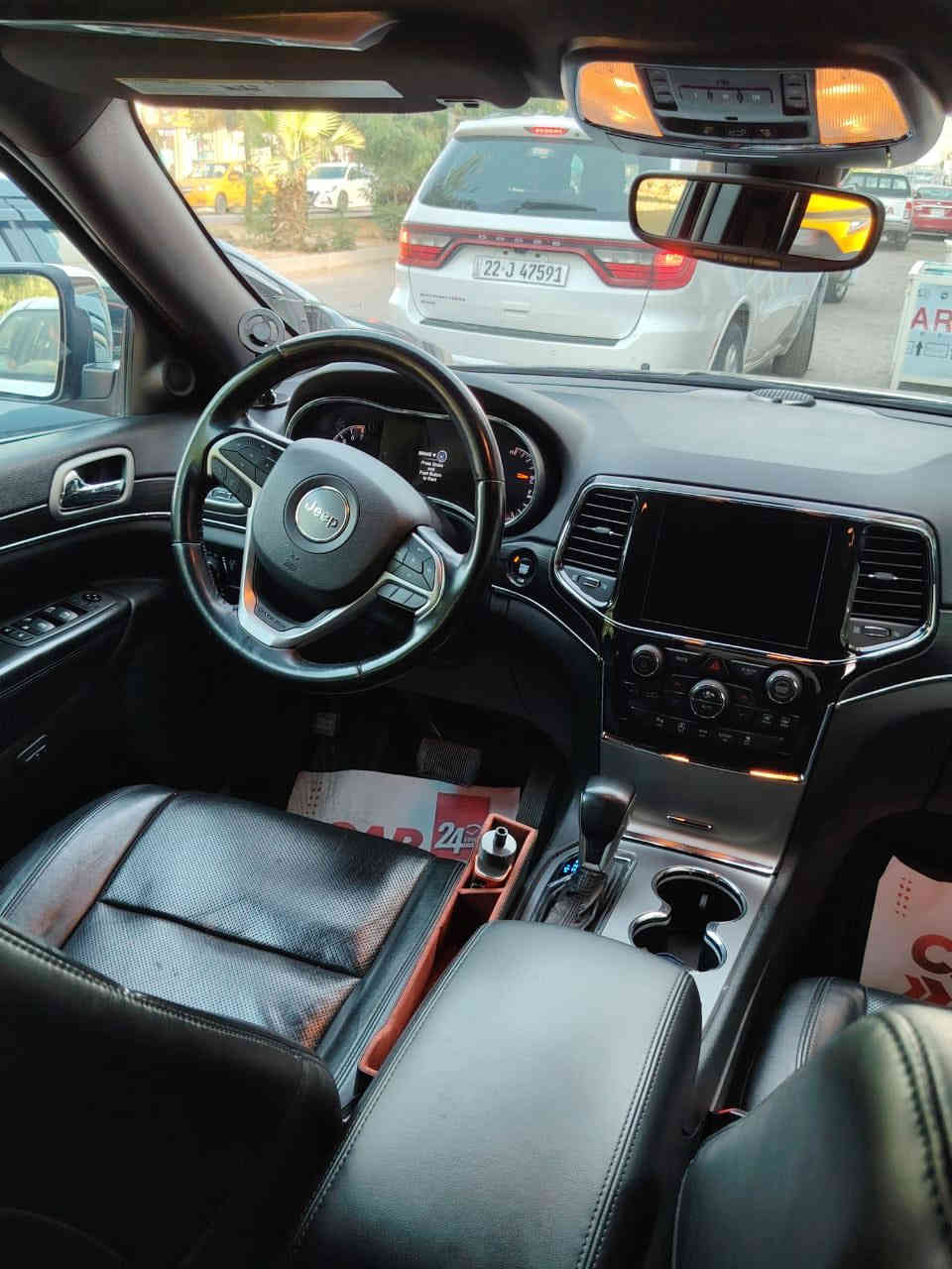 السلام عليكم 
جيب لمتدد 2021 
فول مواصفات 
سلايت بانوراما
 فوريل ويل 4X4 
رادار جانبي /خلفي 
تشغيل عن بعد 
حساس خلفي توقف ذاتي
صندوك كهربائي 
كامرة دوارة
سستم صوت كامل
ماشيه 57 الف 
تدفئه تبريد كشن 
ستيرن تدفئه
قطعتين تبريد
لايت زنون عالي /ناصي / 
وبقية مواصفات اللمتد معروفة
صدر وتخم تاير وباتري جديد سيارة جاهزة   
السياره بدون ضرر فقط چامرلغ السايق تبديل 
رقم سليمانية  الجديد 
السعر 315$
مكان سياره كركوك  : ***********
