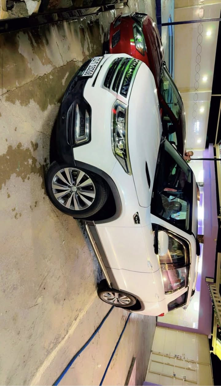 السلام عليكم شانجان cs95 موديل 2019 ماشية 88الف سيارة نظيفة ومكفولة من الحادث بيه صبغ نص الدعامية الامامية السيارة كاملة مابيه اي نقص باسمي رايدها 160 وبيه مجال رقم بغداد الجديد رقمي ***********
