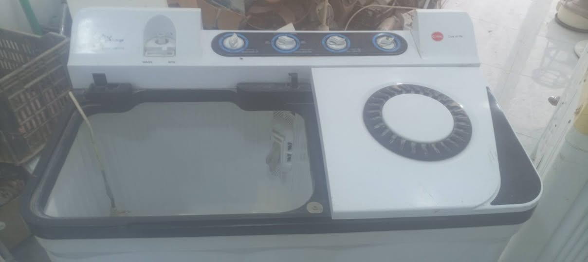 سلام عليكم غساله جبيره شاغاله فول البيع حي العباس وكو توصيل سعره 60وبيه مجال  ***********
