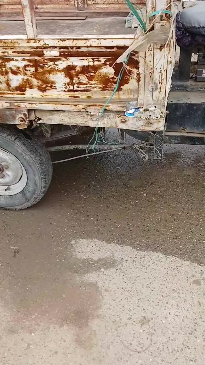 للبيع  كلها شقاله
السعر ٤٥٠ وبيها مجال 
صلاح الدين قضاء بلد 
***********
