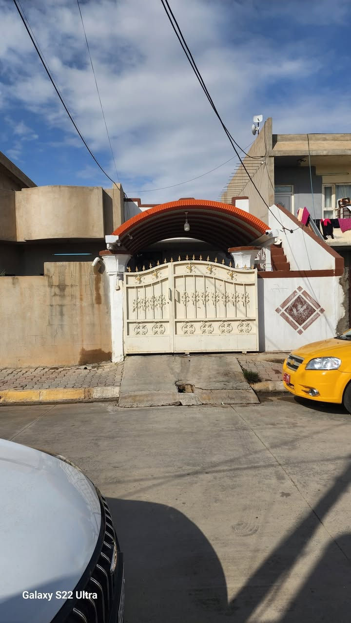 سلام عليكم بيت 100 متر صرف طابو كركوك نهايتة حي العسكري شارع 77 خدمات المنطقه كامل
السعر ٧٠ بي مجال اتصال بهذا الرقم ***********
