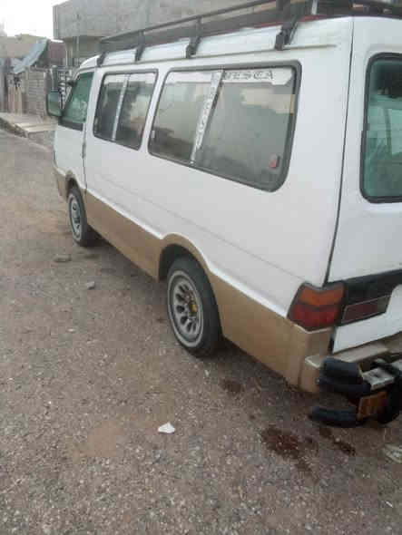 السلام عليكم للبيع كيا بستا موديل 93 رقم احمرصدامي عليها غرامه 100 آلف وهيئه مااعرف اشگد  عليها كير ومحرك واكسن وشواصيها نضيفه سعرها 25 او مراوس بسياره تكسي الإتصال على الرقم ***********
