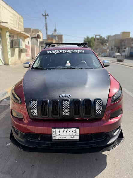 للبيع جيب بزون موديل 2017 محرك 3600 بيها 4 وضعيات قياده ماشيه 60 الف تشيل عن بعد بيها هوايه مواصفات 
تصير حره بشهر السادس بل السنه الجديد تحويل مباشر 
السعر 135 
الاسفسار ***********
واتساب موحود فقط واتصال
