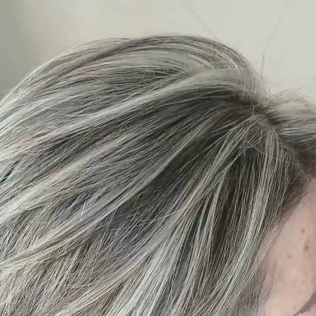 للاستفسار والحجز: ***********"
