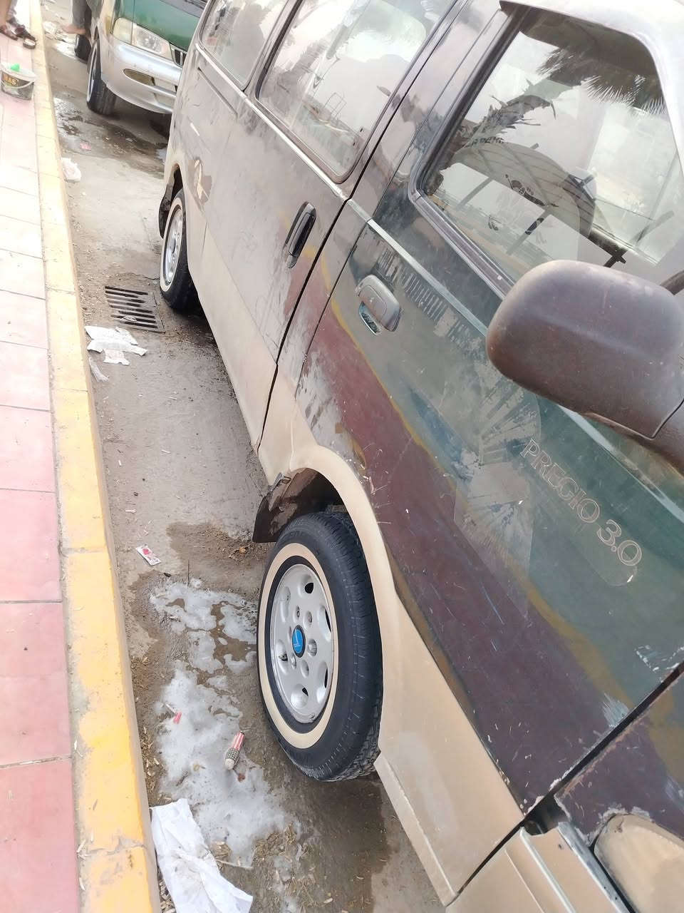 سلام عليكم سيارة البيع موديل 97عليه غرامت خذ صافي تفصيل عل رقم ***********
