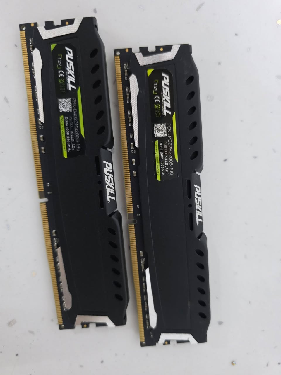 Ram DDR4 2×16GB = 32GB 3200Htz
نوێ بەکار نەهاتوو 
جدید


**إذا كنت صاحب هذا الإعلان وتريد حذفه لأي سبب، رجاءا أرسل رسالة إلى الدعم الفني**