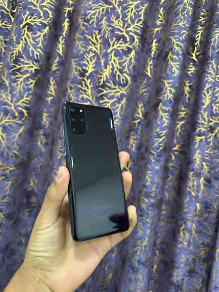 سلام عليكم  كلكسي s20بلاص 5G المعالج 990سناب دراكون  يشغلك بوبجي 90فريم حقيقي بطارية 4500ملي امبير شحن زين وحسب استخدامك كامراتة خلفية 64+12+12 دقة الفديو تصوير 8k FHD  الامامية 16 حجم الشاشة 6.7بوصة ذاكرة128 رام12 شاشة تردد 120هرتز Dynamic AMOLED 2X منحنية بصمه مدمجة بشاشة  بس بي فطور بلظهر ونقطة بشاشة  خفيف بصف الكامرة الامامية ممأثر ابد خط واحد  بس الضبط انكليزي باقي جهاز عربي كيبورد عربي كلة نظيف جدا للبيع السعر190الف وبي مجال او مراوس بأقل منه واخذ فرق العنوان بغداد *********** شراي خابرني وتشلع عيني ومتوفر واتساب
