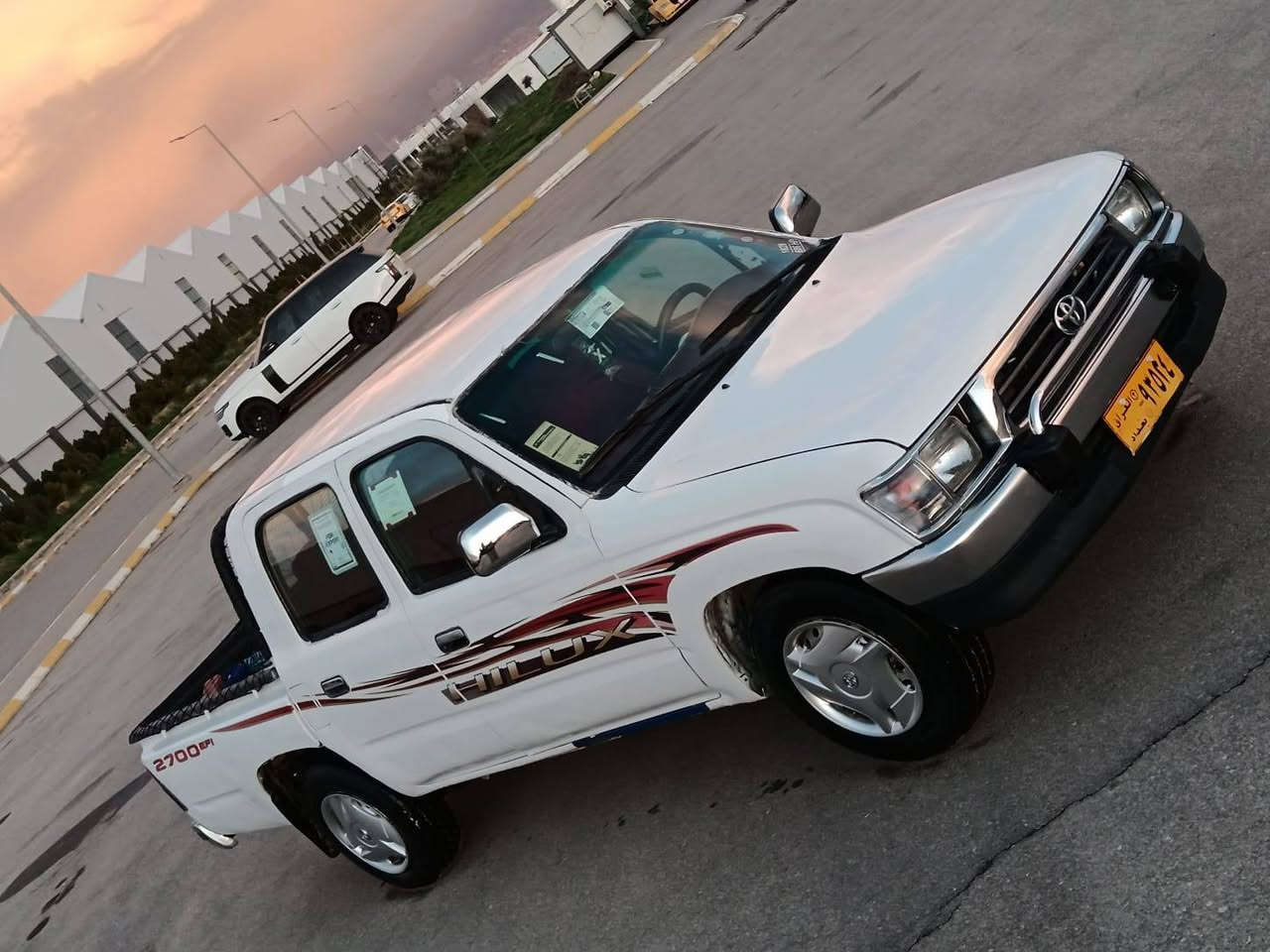 43 گەڵا خــوار هــەموو بازاڕ💰
تـیـۆتا هایـلۆکــس مــۆدێل 2001
مــەکیـــنە ســــپـــــی . GLXفوول
ناوســـــور و دەبـــــڵ چەکمــــەج 
تـــەبــــریـــــد     و     پاوەر 
چـــوار جـام کارەبا و ناوســـــوور
گــێڕومـەکینـەو اکســل بەشەرت
چـــوار تایەو ویــــلی لۆکی لەژێرە 
تــندوتـۆڵــی و تەقەوڕەقە بەشەرت
کارەبایــی هـــەمـــوو گیانـــی ئیش دەکات
دەعامـــی بـــۆ دەعامــــی بـــەشەرت
هــەیکەلی نــمـونە لەجــوانی  . سەیارەکە ئاڕمـی سۆرانی لـەگەڵە بە هــەدیە ئەتدەمێ بەشەرتی ئەوەی ماڵی کەس نەبێت و پارەی کەسی تیانەبێت
شـــوێــن :  ســلێمانــــی
ژم  : ***********
ژم  : *********** السليمانية, العراق
