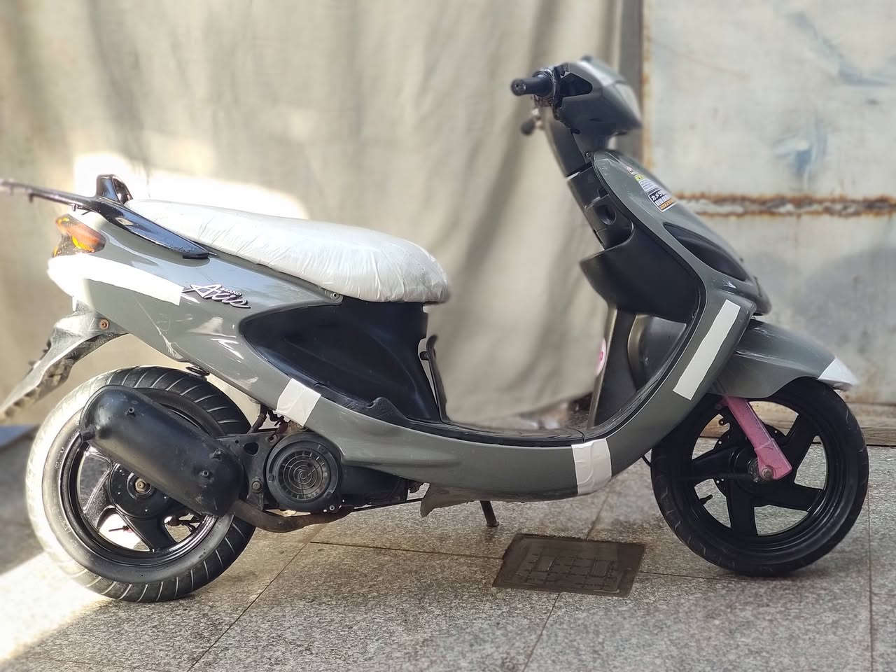 دراجة اكزز. مكينة مفتوح نضيفة توني مكملها للاخير كفرات جدد اصلي تايوان سلف اشاير لايت بگ لايت عداد سرعة عداد بانزين قفل جنطة قفل سكان جوزة بلاد مكينة ناعمة شلعة مرتبة 
مكان سوق الشيوخ


**إذا كنت صاحب هذا الإعلان وتريد حذفه لأي سبب، رجاءا أرسل رسالة إلى الدعم الفني**