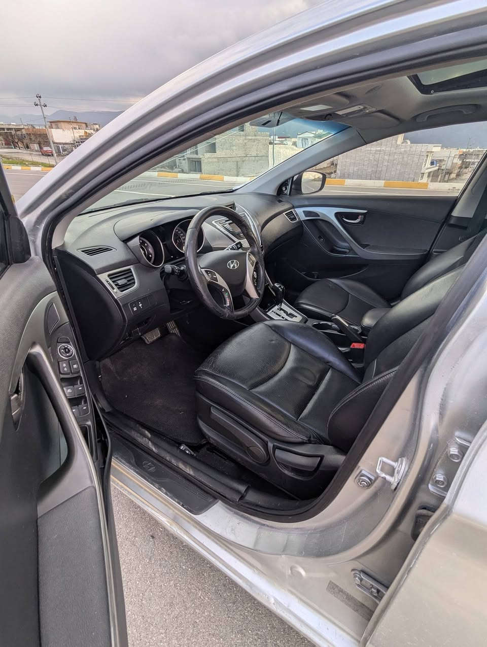 ئاڤانتی دەمار ٢٠١١، 
سڵاید، 
جڵد و هیتەر
تازە داخڵ، خاوێن کراوە
چوار تایەی تازە
توند و تۆڵە
شوێن قەڵادزێ
نرخ ٥٥$ معامەلەیەکی برایانە
***********
