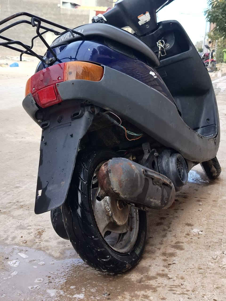 سلام عليكم دارجه بطه شرط هندر واحد مفتوحة مره وحده نقصها بس باتري يشتغل سلف سعره 200 بيها مجال تواصل رقمي *********** رقمي أسيا *********** معملجي قرب جامعه الصفو
