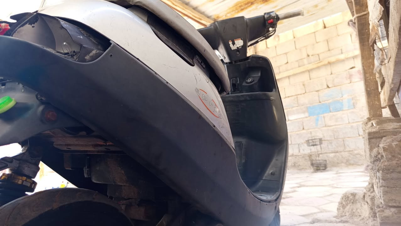 السلام عليكم  دراجه بطه شغاله بيه صوت ابيع هل موجود ب175وبيه مجال  للستفسار اتصال ***********
