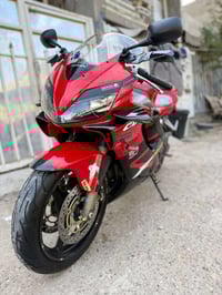 هوندا F4i • ٦٠٠ • بدون أوراق