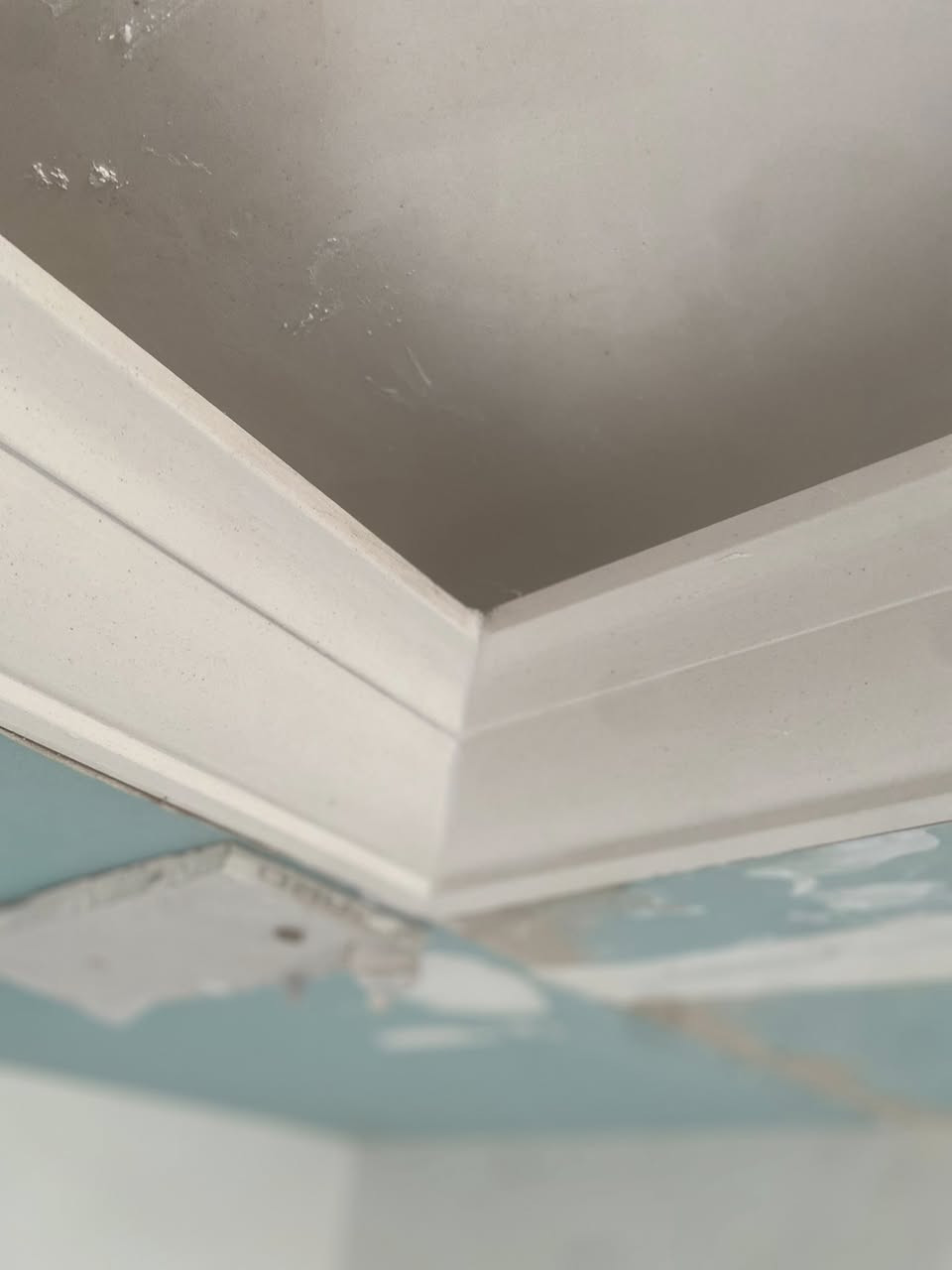 مستعدون لعمل 
الجبس بور 
السقوف الثانويه 
البوسترات الملكيه
الصبغ الداخل والخارج
وباسعار مناسبه جدا 
للاستفسار  
***********
