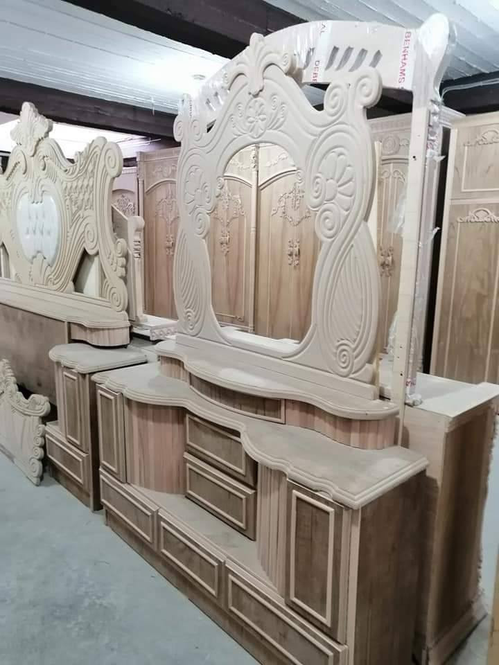 معرض ونجارة الاماسي كربلاء حي الوفاء شغل أبواب صاج درجه اولى وغرف نوم ونجارة الدواوين وصبغ جمع الاولان الحراريه وتوصيل جميع المحافظات مع الشد والنقل م *********** امانت الله تكلوله من طرف المندوبه ايلا @إشارة
