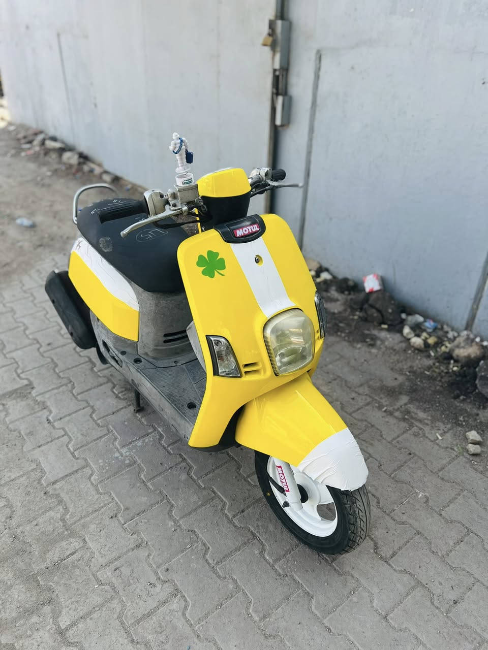 سلام عليكم
دراجة بوليسي  Police

اللون لـيـمـونـي 💛
موديل 2010 سوادات فولل ✨

شلعة ومعدل 💯 كهربائيات شغال 
عينه أشارة لايت عالي ناصي💡

للاستفسار ‬: ***********
المكان " الحكيمية مقابل النافورات📍
