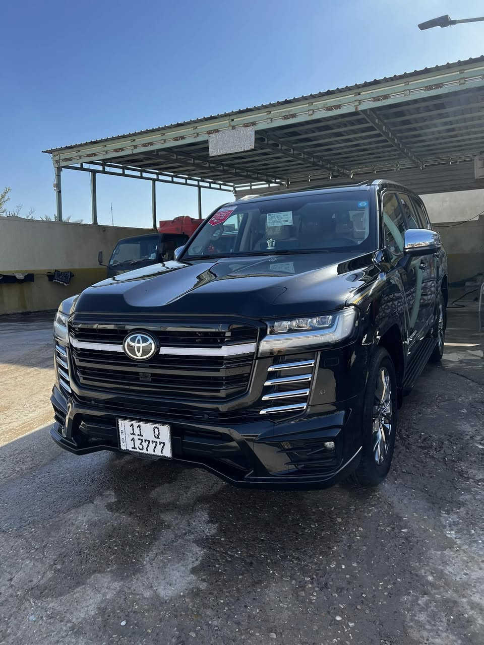 سلام وعليكم لاندكروز مديل 2022توين تيربو فول مواصفات فئة ل vx سياره كفاله عامه ماعده صبعين بارد بخشم البنيد سياره جاهزه تخم تاير دلوب ياباني ماشيه 71 الف مغلفه ppfسياره sasاصلي  كلها من الدعاميه لدعاميه رقم بغداد باسمي رقمي لتواصل *********** سعر 660 وبيها مجال قليل
