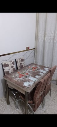 طاولة طعام • ٤ كراسي • الشعب
