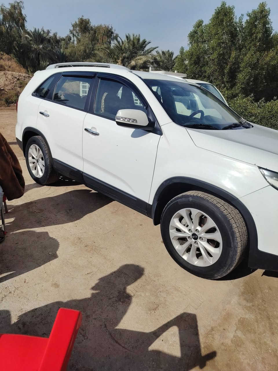 سلام عليكم سورنتو خليجي 2014 رقم قادسيه 
السيارة 
7 راكب 
4 سلندر
3 قطع تبريد
مري شفط
حساسات خلفية 
حاكية تحكمات 
اشاير بلمري
كاعية صندوك جلد
وهواي بعد بيهة مواصفات
كير محرك صدر تدفئة تبريد كلة مكفوول
مكاني بابل ناحية النيل 
إلسعر, 165$ وبيه مجال
***********
***********
