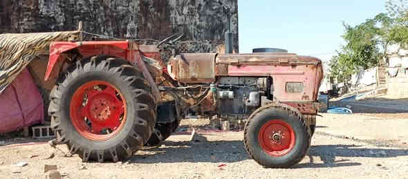 @إشارة   يوجد مكينه عنتر للبيع موديل 81.. العنتر بدون سنويه نكره سلف مكفوله من هيدروليك وبم شرط تايرات وره وكدام  جديد المكينه اي نقص ما بيهه ***********
