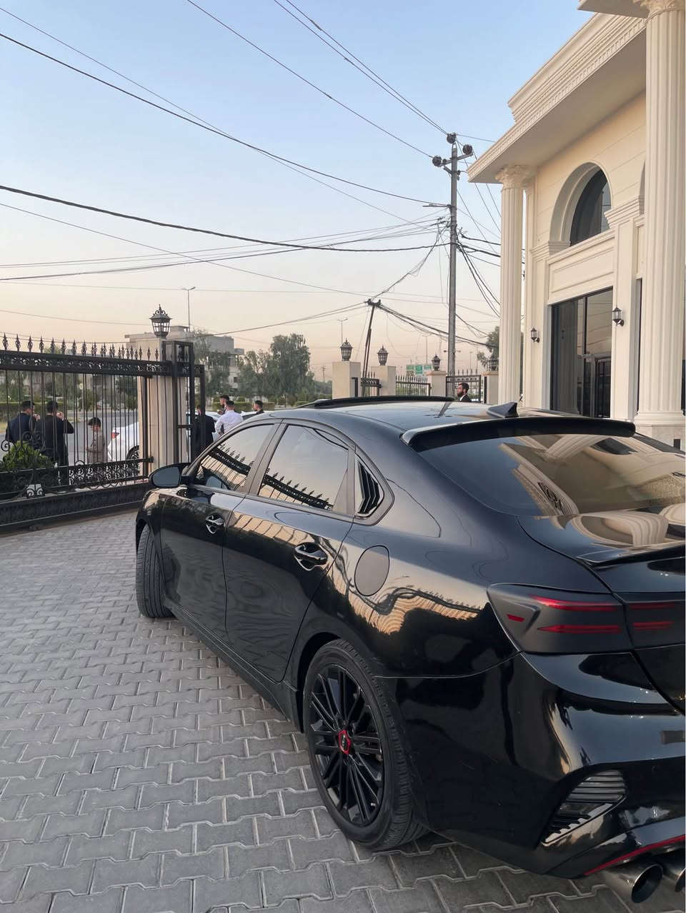 . كيا فورتي GT 👉❤️

. موديل 2022

. كير Dct دبل كلج 7 نمر الكير المرغوب القوي يعني طياره 🛩️

. مكينه 1.6 تيربو hp 201 🎠

. مواصفات GT معروفه فول 1/1

. فتحه سقف 

. بصمه تشغيل عن بعد 

. شاحن وايرلس

. جنطه كهرباء 

. اشاير مري 

. شفتات ستيرن 

. رادار جانبي 

. رادار امامي

. رادار تحديد مسار

. اوتو هولد 

. ايقاف ذاتي 

. مثبت سرعه 

. مانع انزلاق 

. تبريد قطعتين

. شاشه كبيره 9 انج 🖥️

. هاند بريك كهرباء ⚡️ 

ملاحظة (.بيها سستم صوت  رياضي من امريكا شرط افتر العراق كله ماكو منو هذا الصوت مع شكل اربع كزوزات وشوته وعطاس كذالك وبيها اسبايدر صندوق الخلفي هم الوحيد بل عراق شرطط والسياره بيها برمجه والويلا لونهم اسود من امريكا الاصلي يعني )
ضررهاا :( تبديل بوند فقط  واسفل الصندوق الخلفي بخ فقط الي يصير تحت الرقم)

. تبريد بيانو + مناخ منفصل 

.كشنات جلد تدفئه وتبريد

. تشغيل عن بعد 

. كزوز صوت بلادي رياضي

.. وبعد هوايه مواصفات بل جي تي ..

. سيارة رقم اربيل

. المكان موصل 

. للتواصل على الرقم الاتي:

***********
رجاءً اقرا المنشور كامل والي ما شراي لا يتصل ويتعب روحه السياره نضيفه بشكل ومال جناي   وشكرا ❤️ موصل, نينوى

