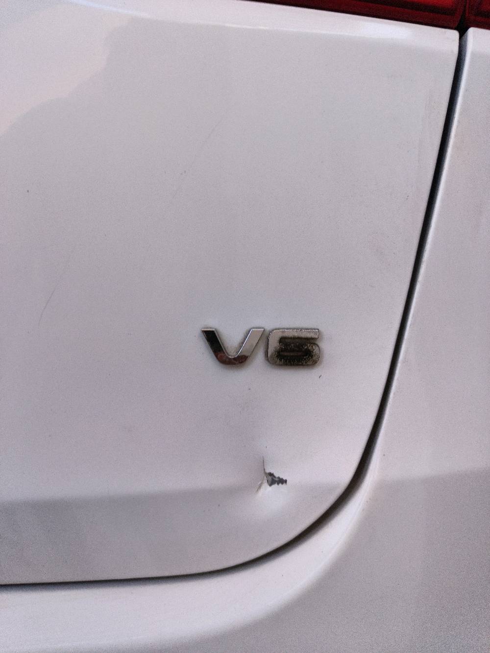 السلام عليكم (للبيع)
سورنتو مديل 2018.  خليجي  مكفوله كفاله عامه  عدا رصعه بلصندوق موضح بل صور  وبارد شبر  بل باب الخلفي 
6سلندر3500. 7راكب رقم اربيل هزه وسنويه جديده ل 2030  
السياره خير من لله 
موصفاتها  كامله عدا البنوراما  ..صندوق كهربائي ..شاشه كبيره
حساسات امامي خلفي كلهن شغالات تبريد 3قطع منفصل 
بصمه فتح وقفل .. ترحيب بل مري  ..مري شفط وباقي المواصفات معروفه 
ماشيه 85.  
اسبير بعده منازل كتلوكات كلهن موجودات 
مكاني بصره قضاء المدينه 
السعر 235 وبي مجال قليل حك الجيه 
اتصل على الرقم ***********