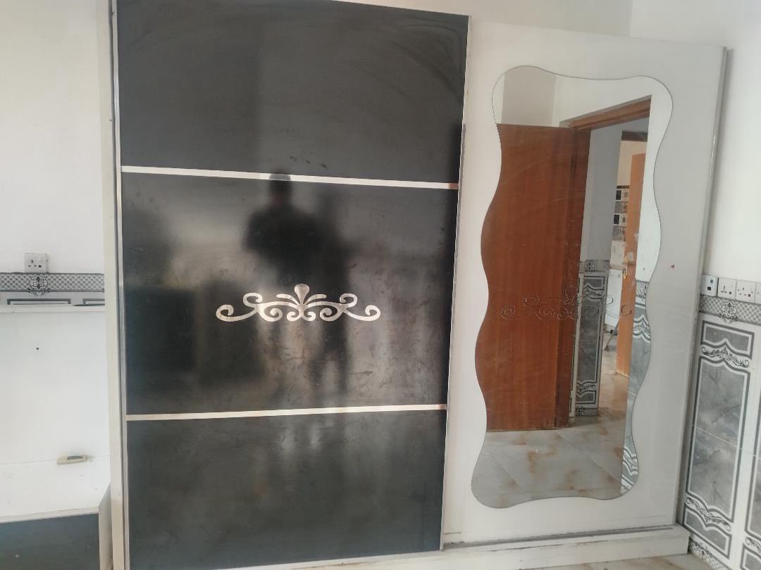 غرفه كامله البيع حته فليته اليوم السعر 250 
كنتور سلايت مكان جبيره ***********
