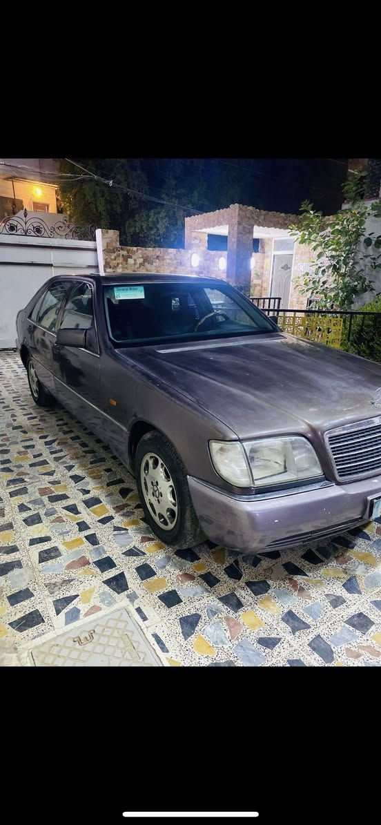 سلام عليكم 
عندي مارسدس شبح 
موديل 1992 
باب طويله
سنويه جديده عضم عاج
رقم جديد الماني 
محرك 6سلندر بلادي 
مواصفات 
فتحه 
كل الكشنات كهربائيه 
ستيرن كهربائي 
صدر امامي جديد
صدر خلفي جديد
تخم تاير جديد
سياره جاهزا
السعر ٦٠ ورقه وبيه مجال 

الرقم الهاتف ( *********** )
