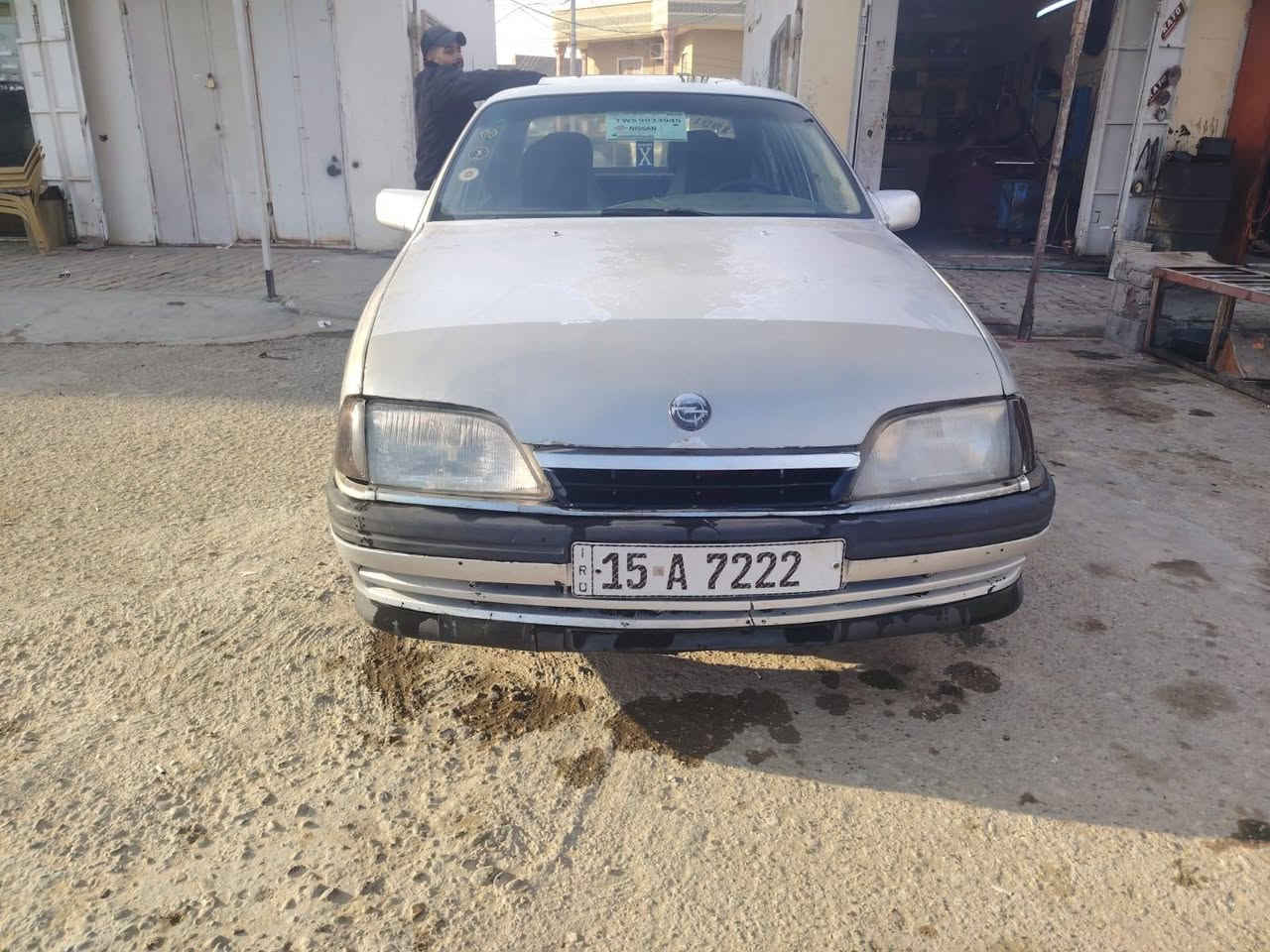 ياالله السلام عليكم 
اوبل اوميكا كير اوتو سياره حلوه بيه جراد 
صدر جديد مكينه جديده
رقم مميز دولي رقم انبار 
جام كهرباء 
مكان السياره الانبار هيت 
السعر 32
رقم الهاتف ***********
