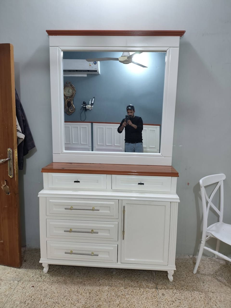 السلام عليكم تم توصيل طلب الزبون
غرفه شبابيه سته ابواب نجاره عراقيه الموديل تركي 
صاج خمسه ملم وجهين 
الصبغ حراري مال سيارات 
نشتغل حسب الطلب كل الموديلات 
نجاره علي كاضم 
بابل الحمزه الغربي 
واتساب ***********
