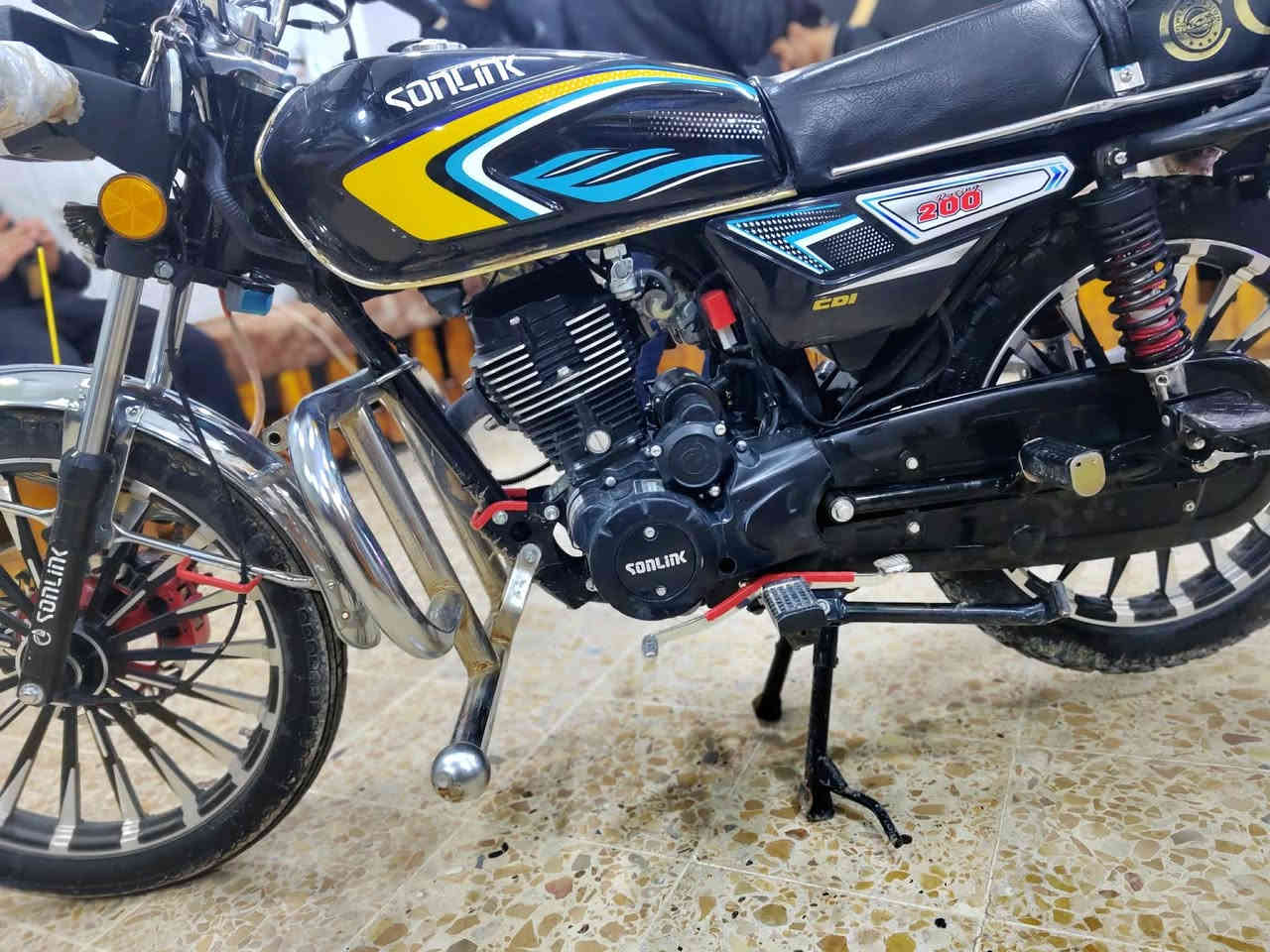 مكلف مكلف لحد يراسلني
متاح دراجه موديل 25 نشاط ونضافه ونعومه خير من الله

 شخط مابيها محرك وكير كفاله للاستفسار اكثرعن الدراجه اتصل ع الرقم 

👈👈👈 ***********
