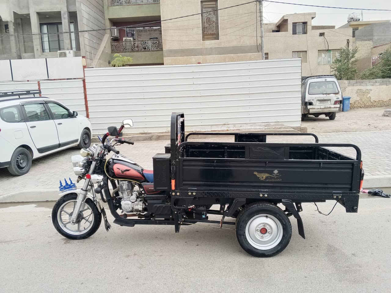 سلام عليكم ستوته موديل 2025 باب اول تشبول كتروني ويل صب دبل عريض بدي مطرز خير من الله السعر 2100 العنوان بغداد حي العلام الرقم ***********
