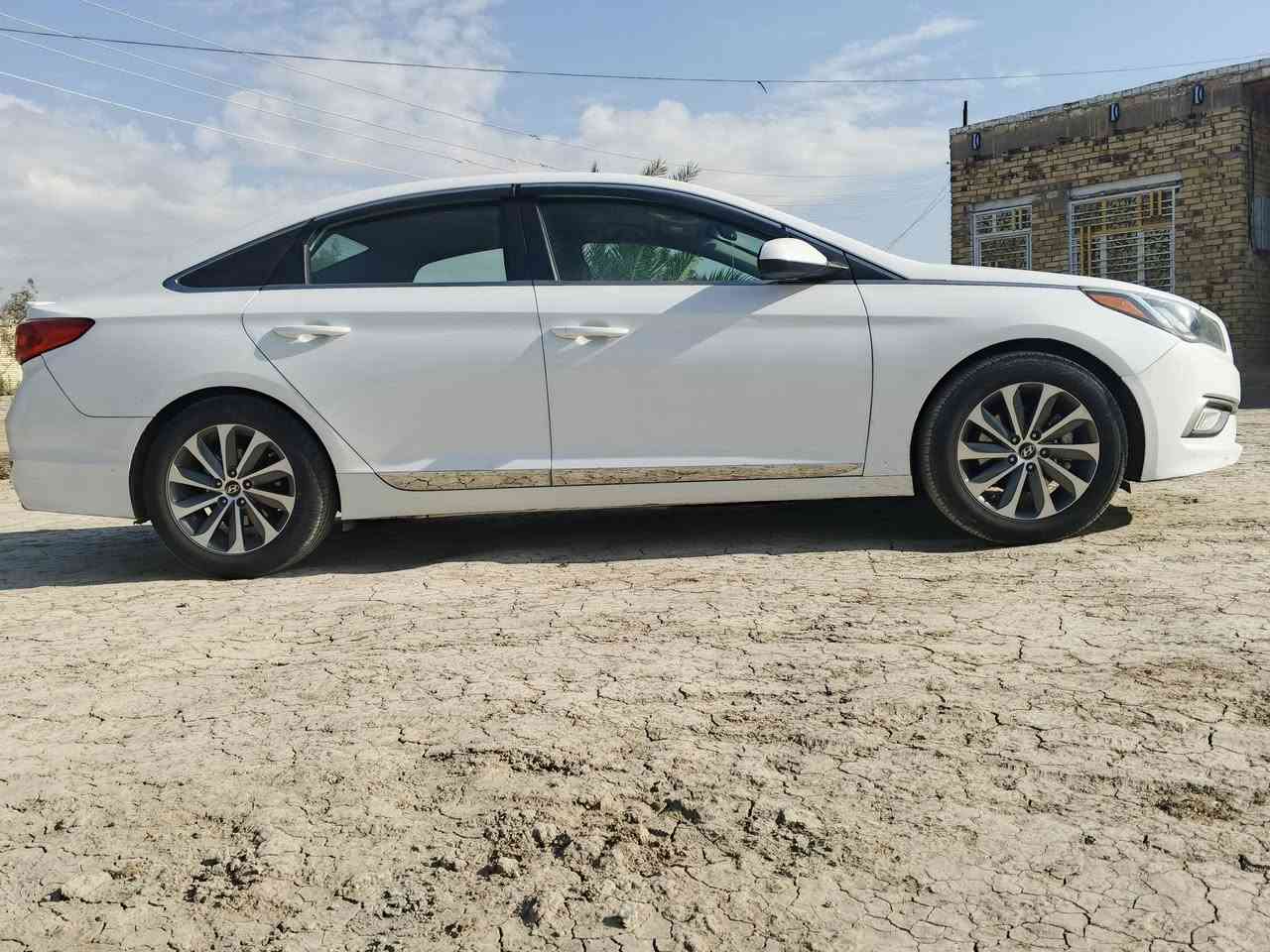 سلام عليكم سوناته جديده كلش مديل 2017 سنويه مجدده 31 رقم اربيل نكليزي بيه وكاله السياره جاهزه من كلشي باقي التفاصيل عل خط ***********
