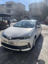 كورلا 2019خليجي  فول موصفات ما عدا البصمه بيها شويه بارد بل بنيد وصبغ ...