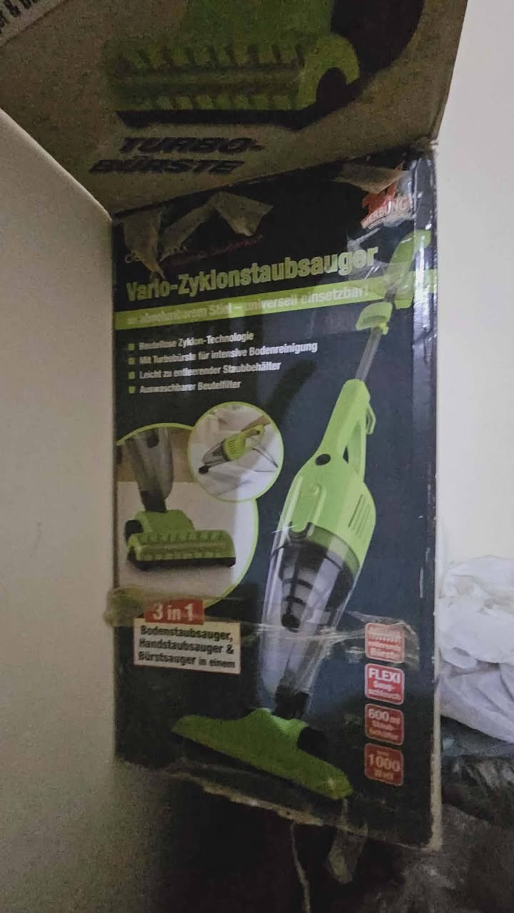 السلام عليكم عندي غراض بيت كاملة للبيع (بيع مستعجل للسفر)
ماكنة خياطة نوع الفراش استعمال قليل تحتوي قاعدة رجل تشتغل على الكهرباء وبدون كهرباء
مكنسة يدوية جديدة
فرن كهربائي ماركة دنكا 
ماصات عدد ٤ صغيرات وواحده كبيرة جديدات
جرباية نجارة عرض٩٠والطول مترين (عدد ٢)
جرابي أيضا حديد شيلمان قوي مو حديد ام النفرين وام النفر    
مبردة جديدة تبريد فولماركة Kenwood 
ميز طعام بلاستك
مروحة قوية جدا حجم كبير تتحمل اوزان كبيرة 
ساعة جدارية فنتج
للاستفسار الاتصال على الرقم ***********
أو كتابة بالتعليقات
