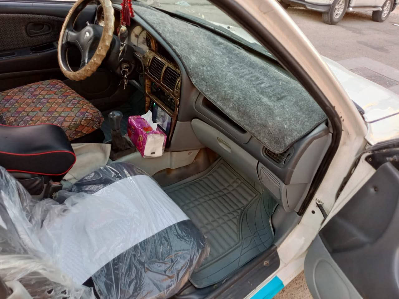 سلام عليكم براتون موديل2002 سياره بسمي سنويه 2029 رقم دولي السياره جاهزه من كلشي تبريد تدفئه كلها شغاله كير عادي خير من الله سياره مصبوغة احزام تخم تاير صدر امامي خلفي جديد العنوان بغداد المدائن غير متواجد فيس رقمي اتصل وبيك خير وتدلل ***********.  السعر 45وبيها مجال لطيبين

